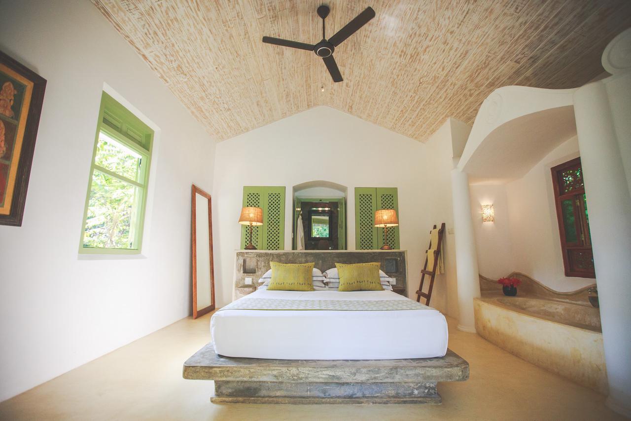 Karmel Villa Thalduwa Island - Five Bedroom Luxury Villa With Private Pool Ахангама Экстерьер фото