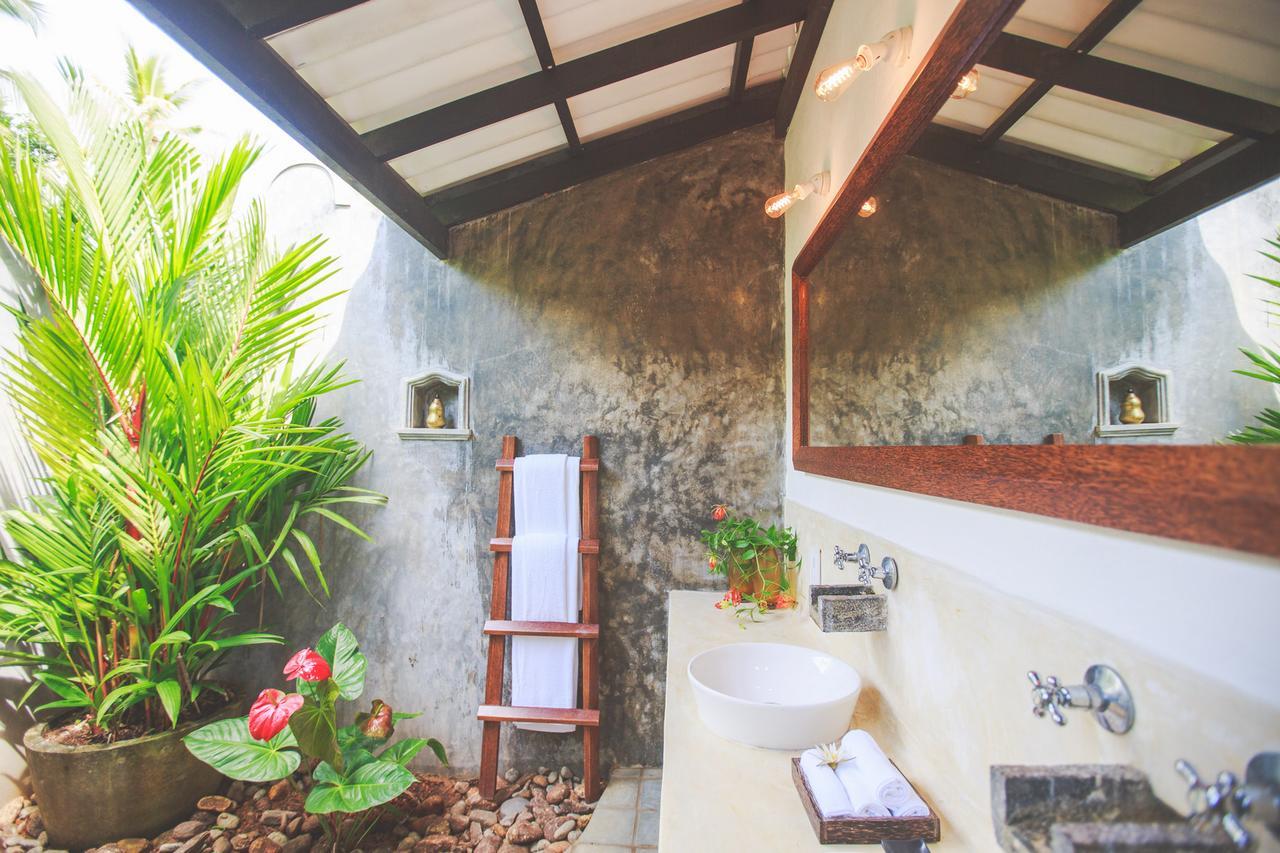 Karmel Villa Thalduwa Island - Five Bedroom Luxury Villa With Private Pool Ахангама Экстерьер фото